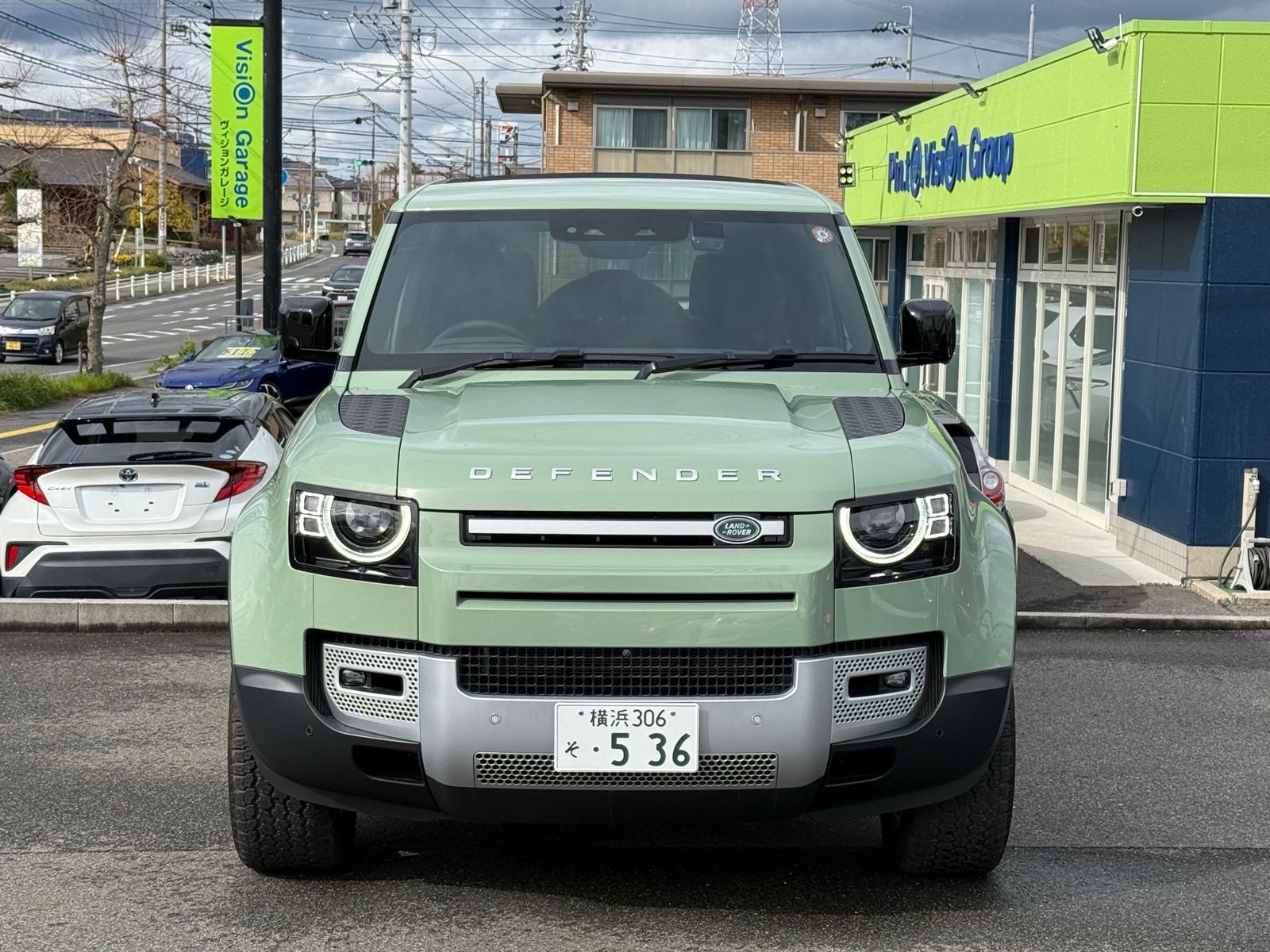 LAND ROVER DEFENDER