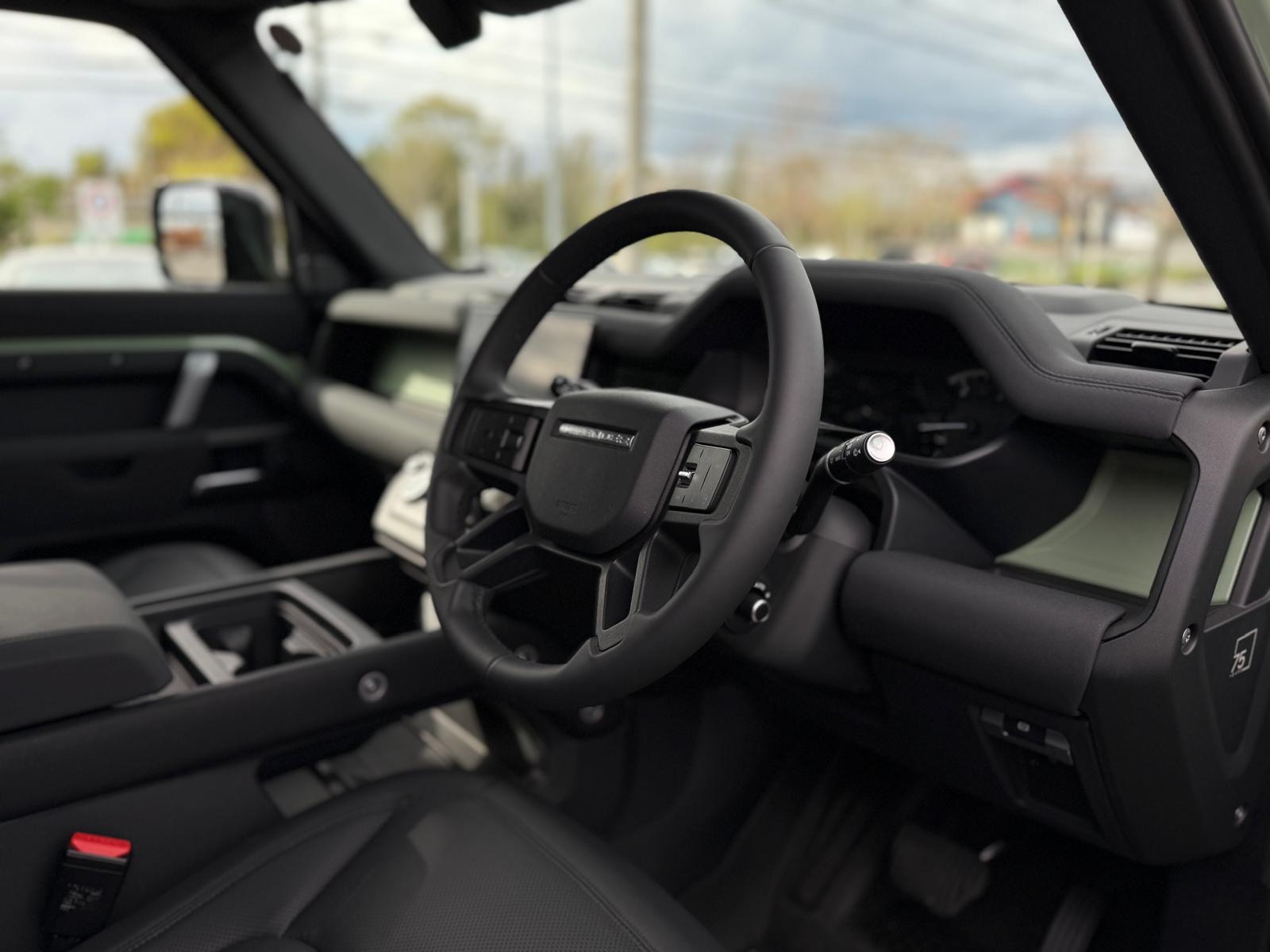 LAND ROVER DEFENDER