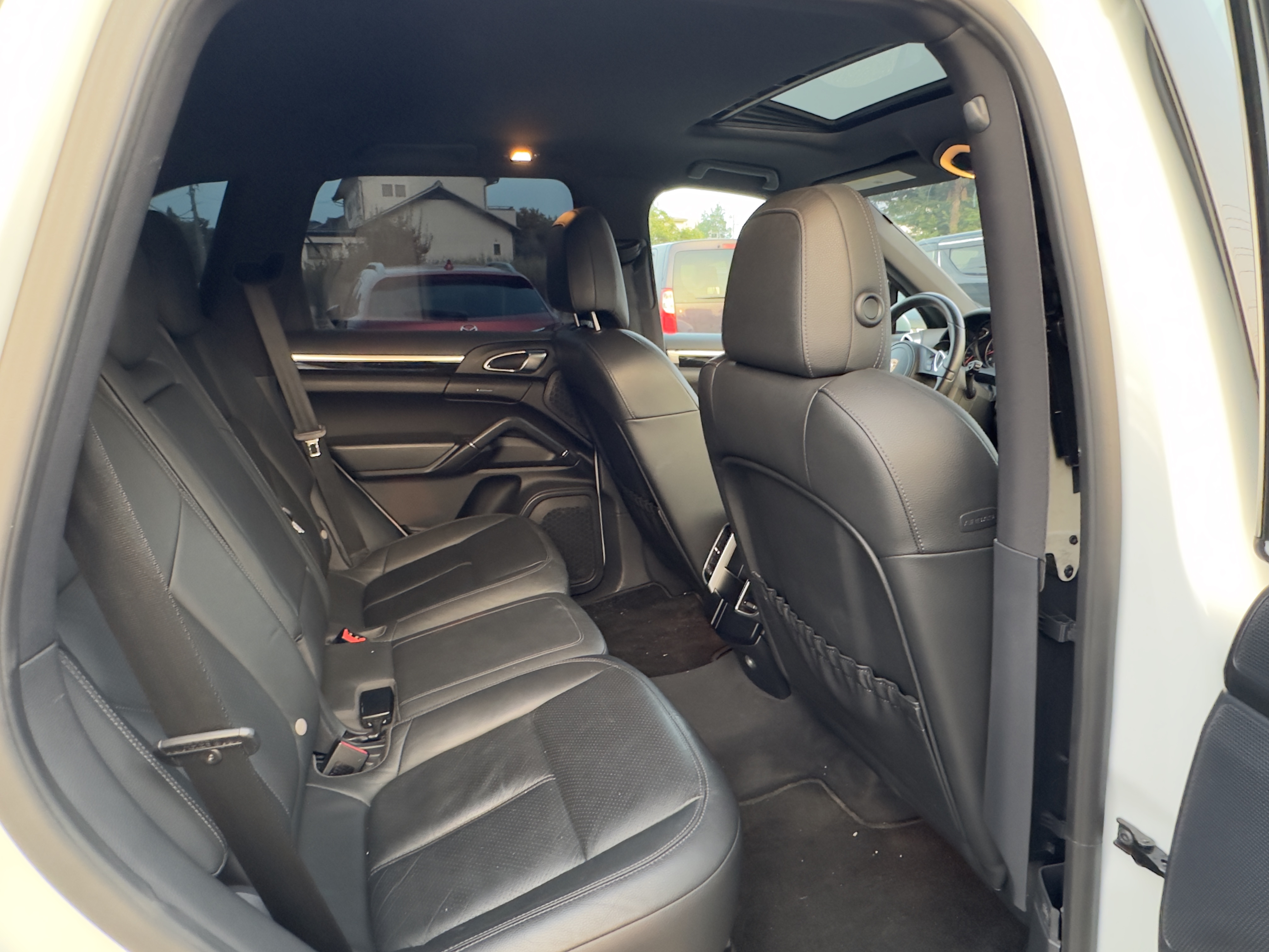 PORSCHE CAYENNE