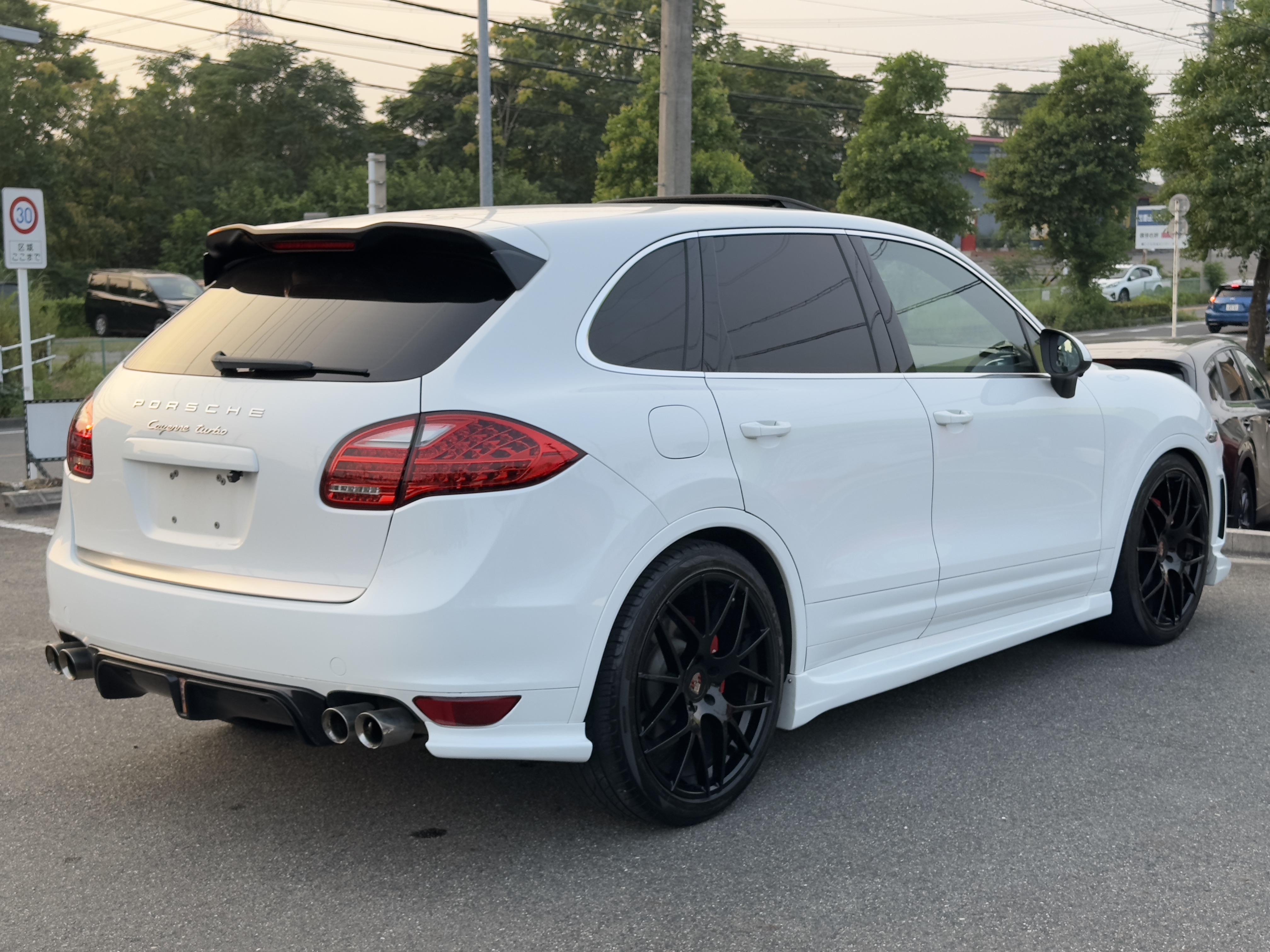 PORSCHE CAYENNE
