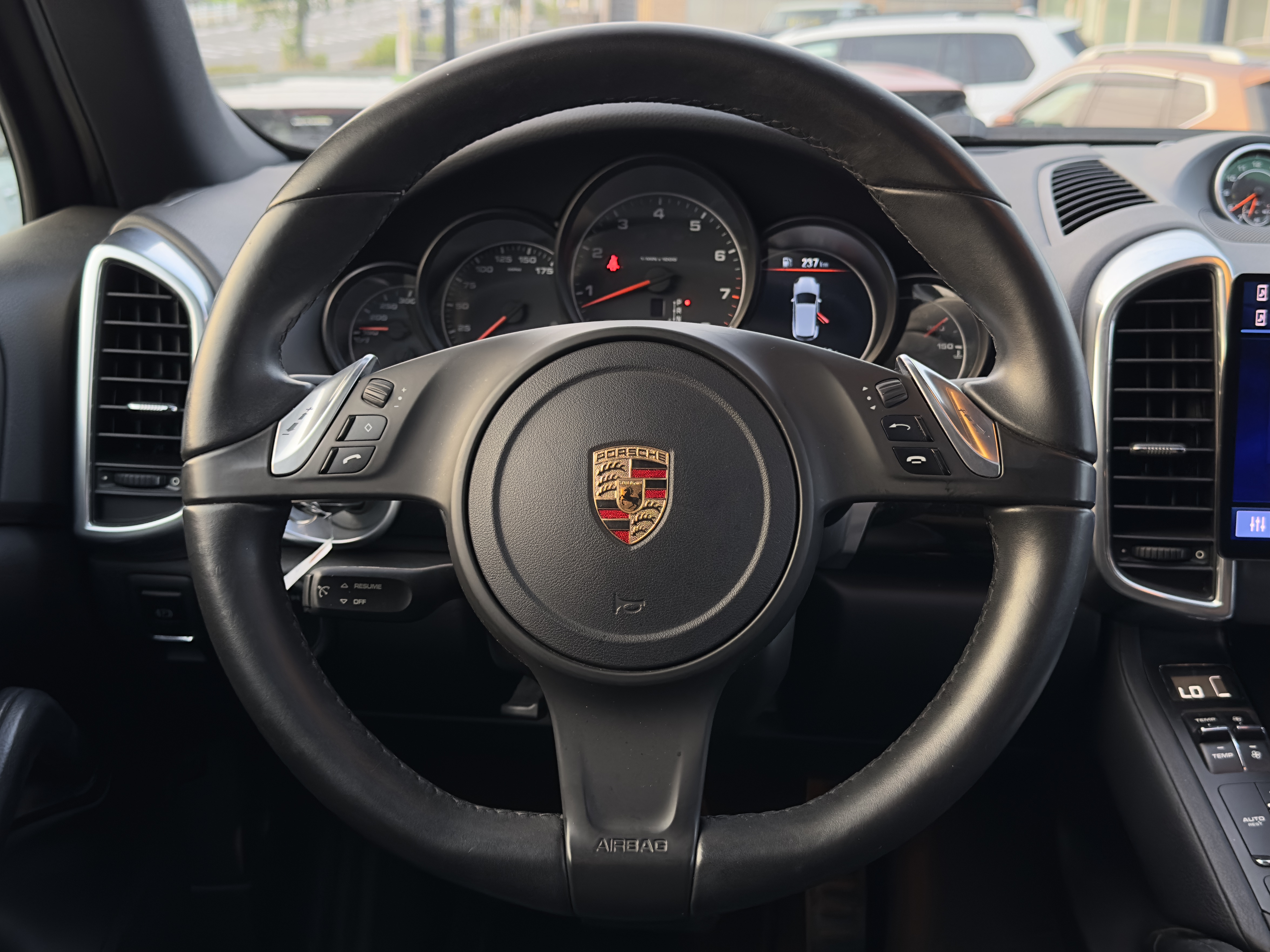 PORSCHE CAYENNE
