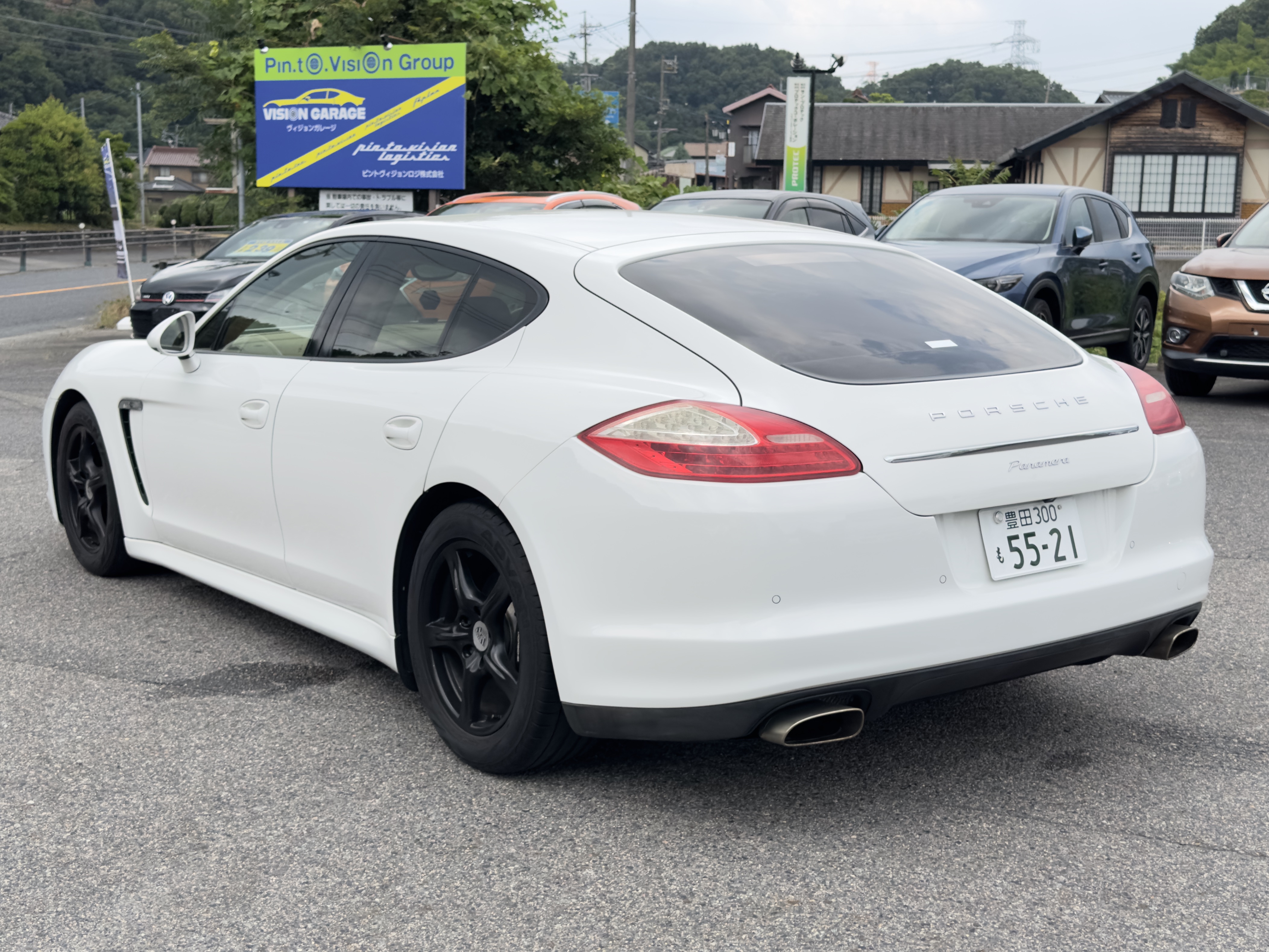 PORSCHE PANAMERA