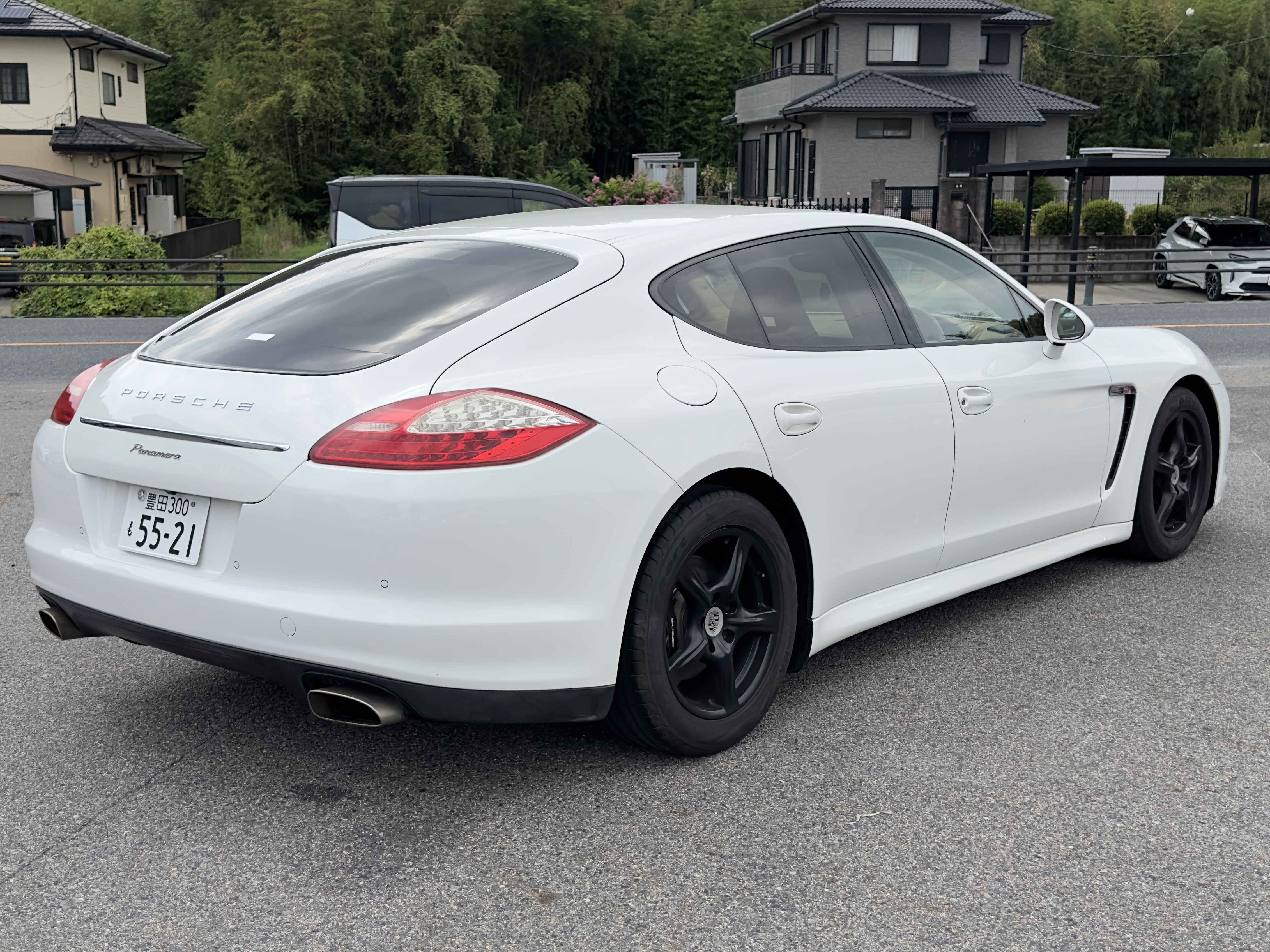 PORSCHE PANAMERA