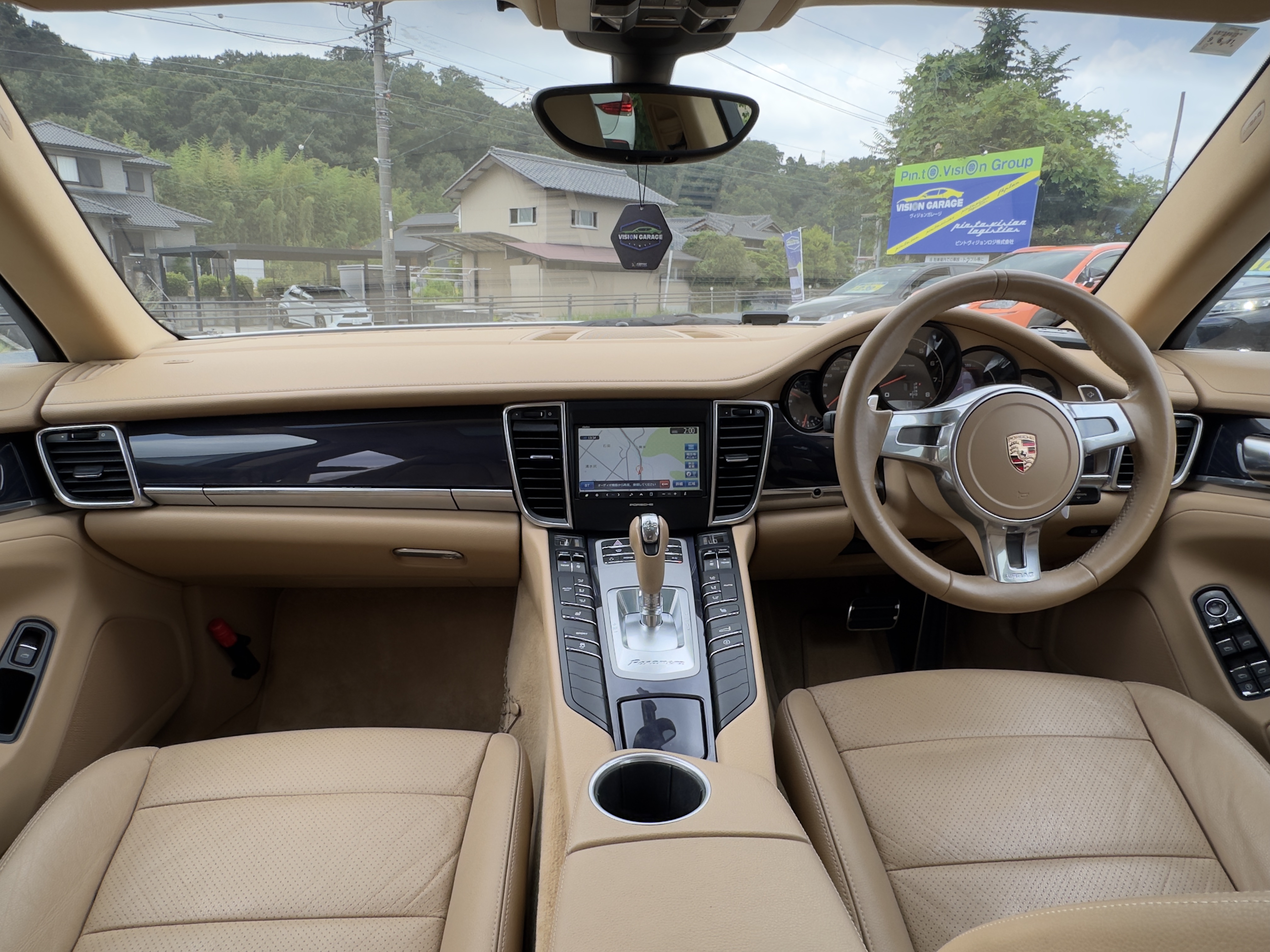 PORSCHE PANAMERA