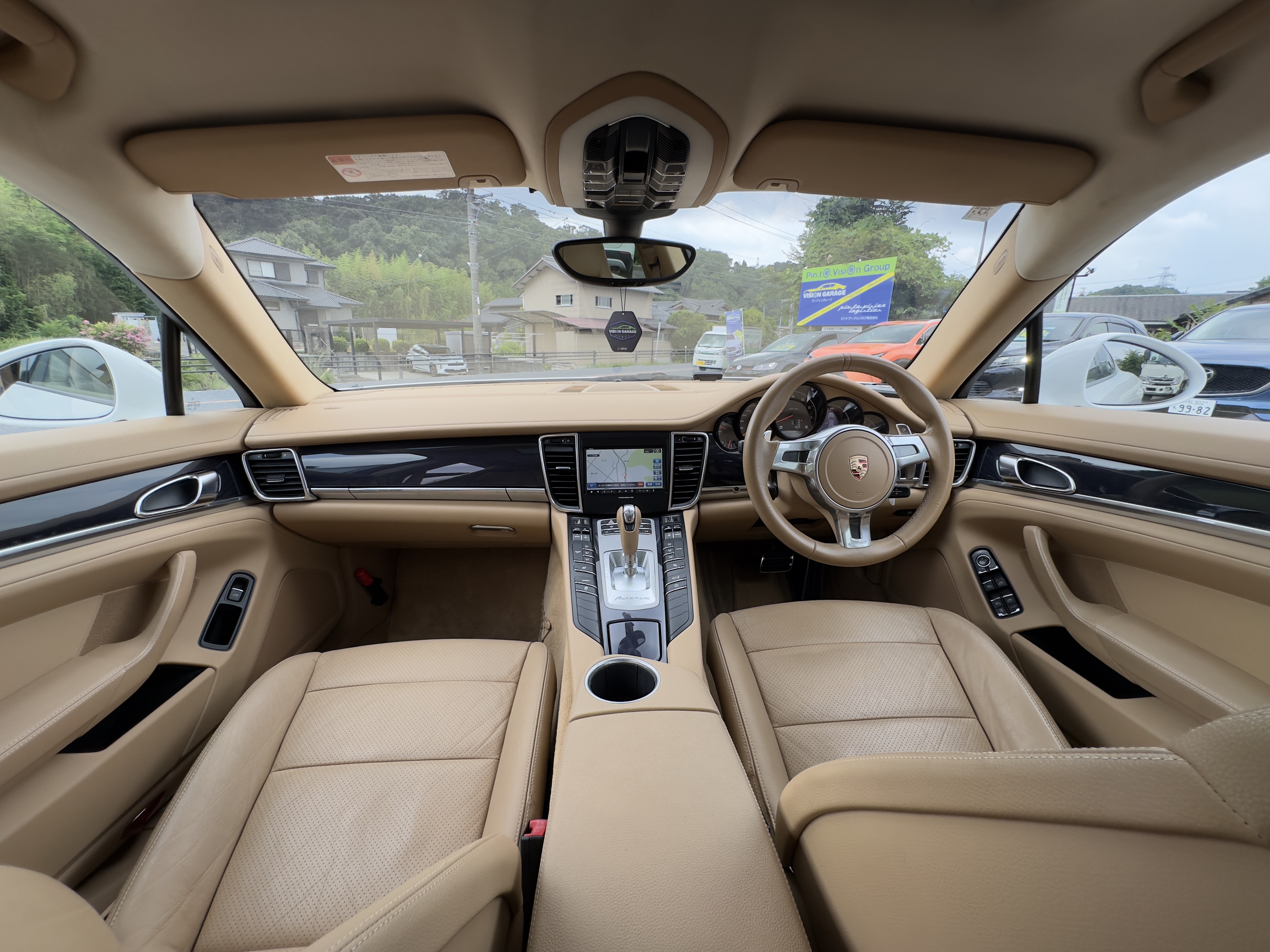 PORSCHE PANAMERA