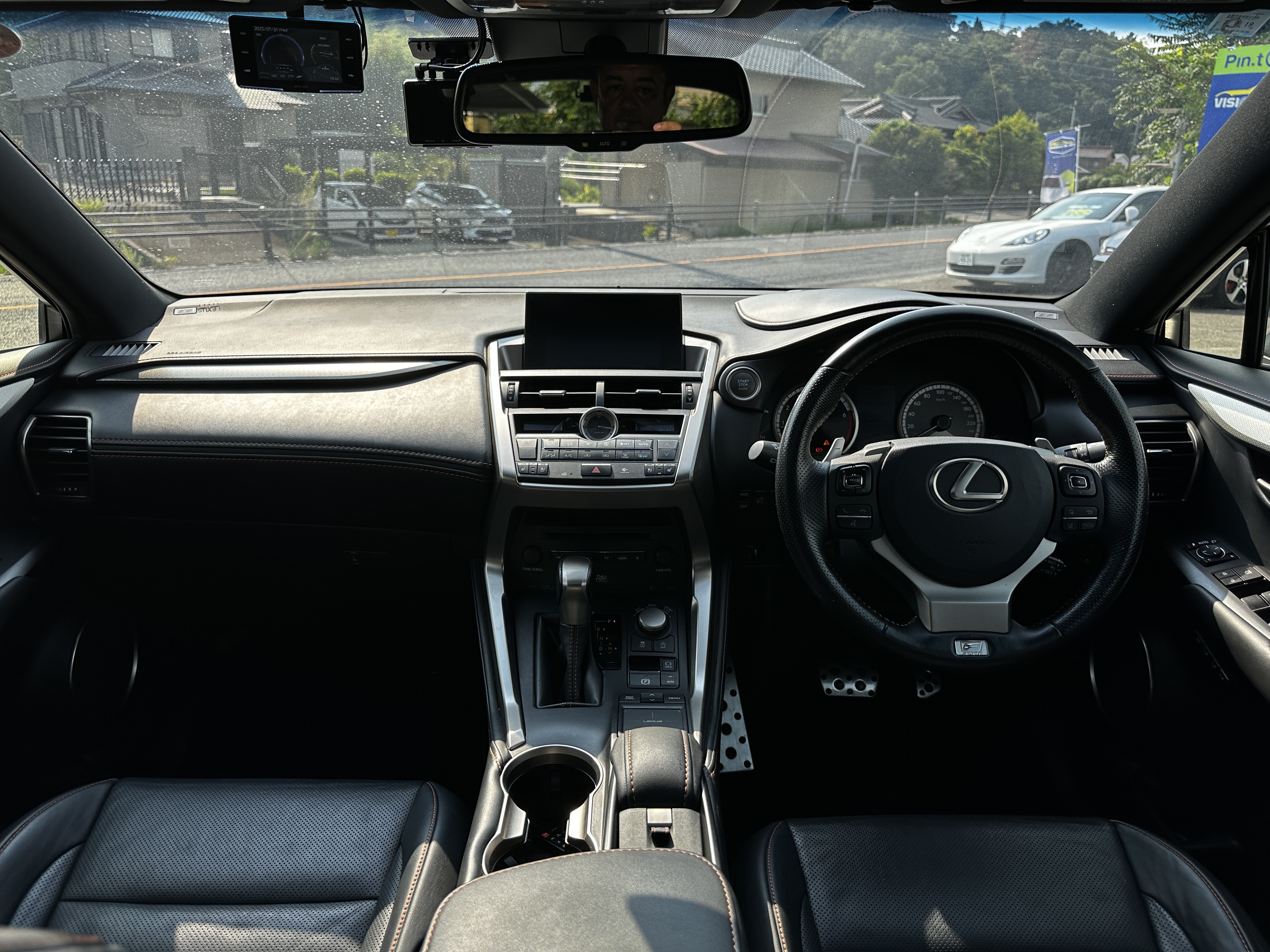 NX200T