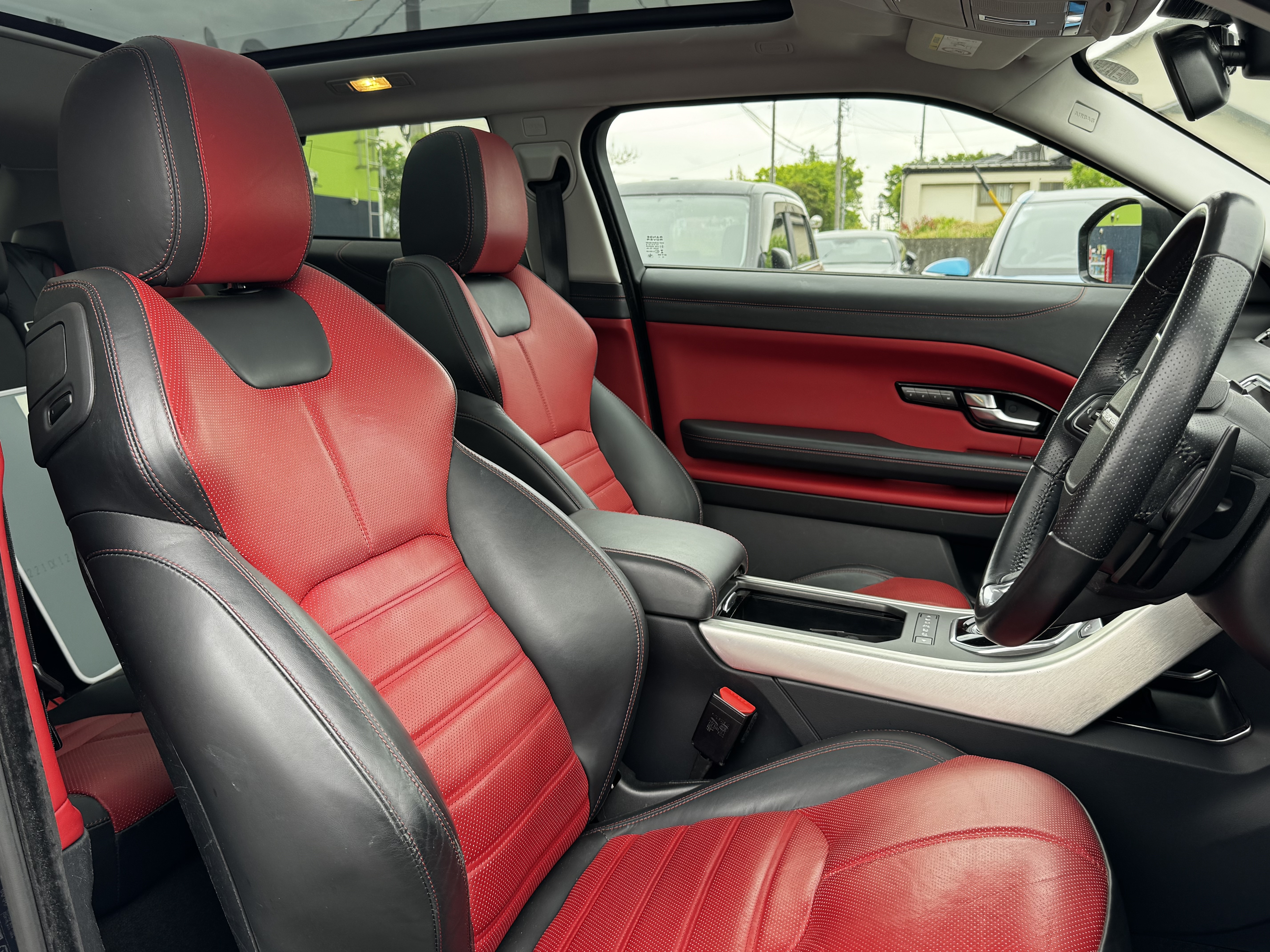 LAND ROVER EVOQUE