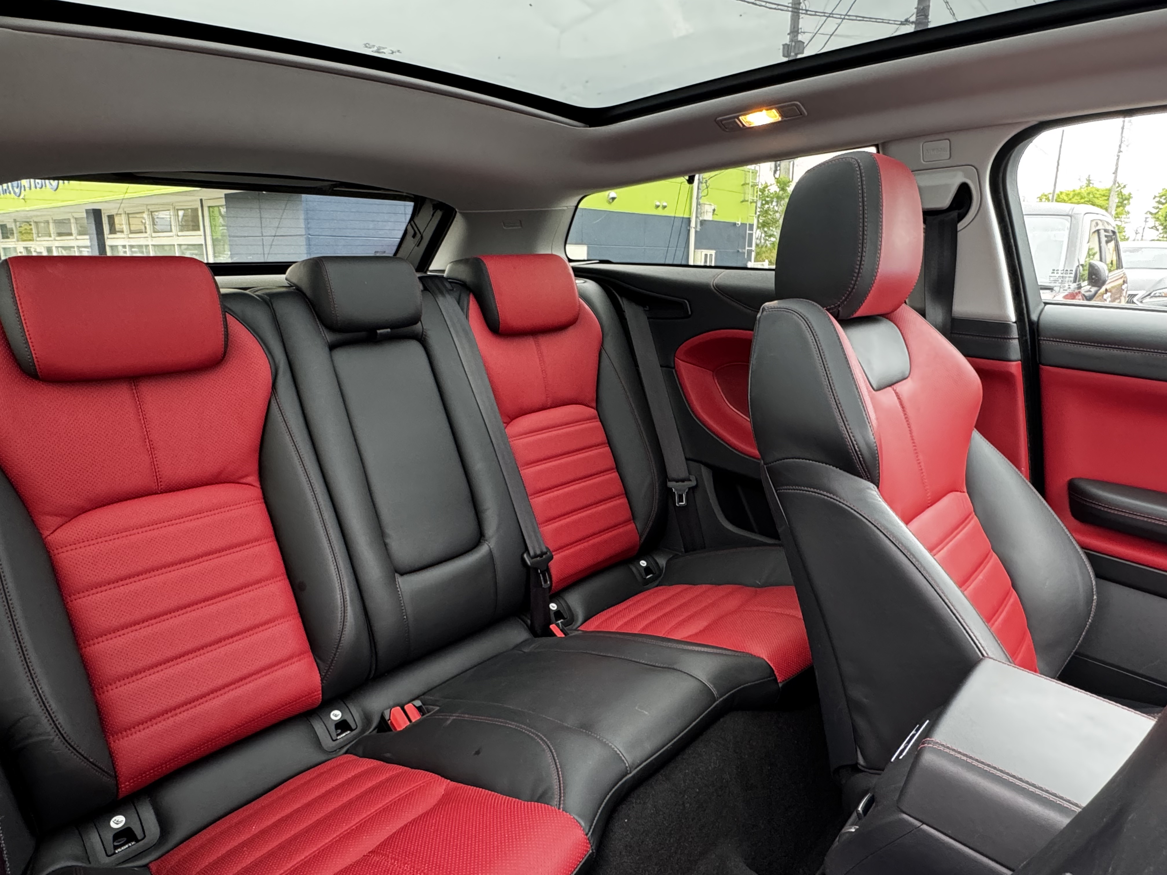 LAND ROVER EVOQUE