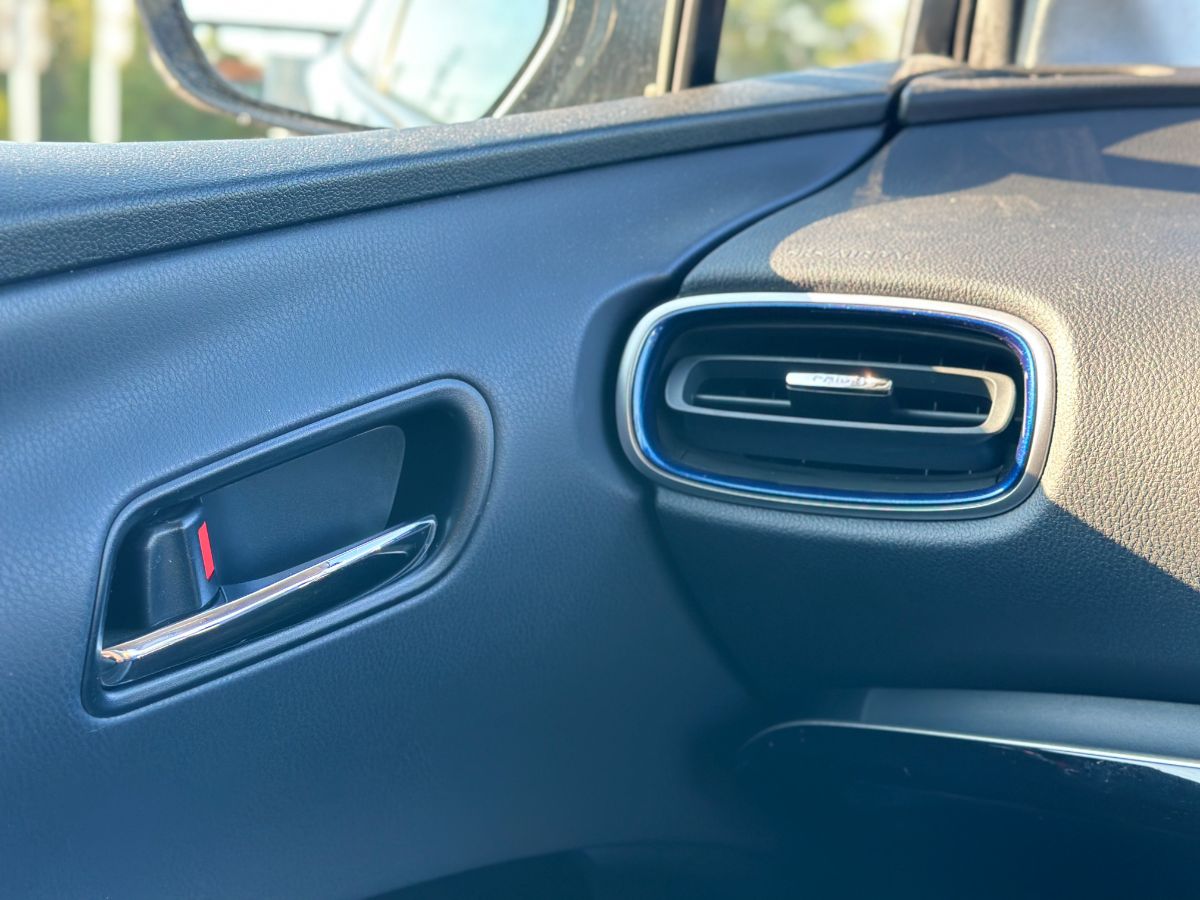 PRIUS S TOURING - Thumbnail