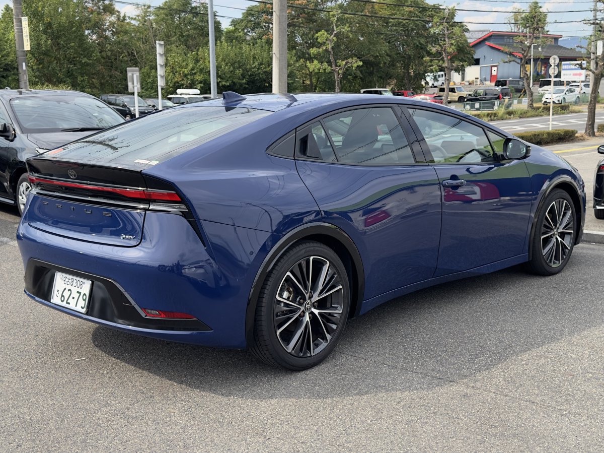 PRIUS Z