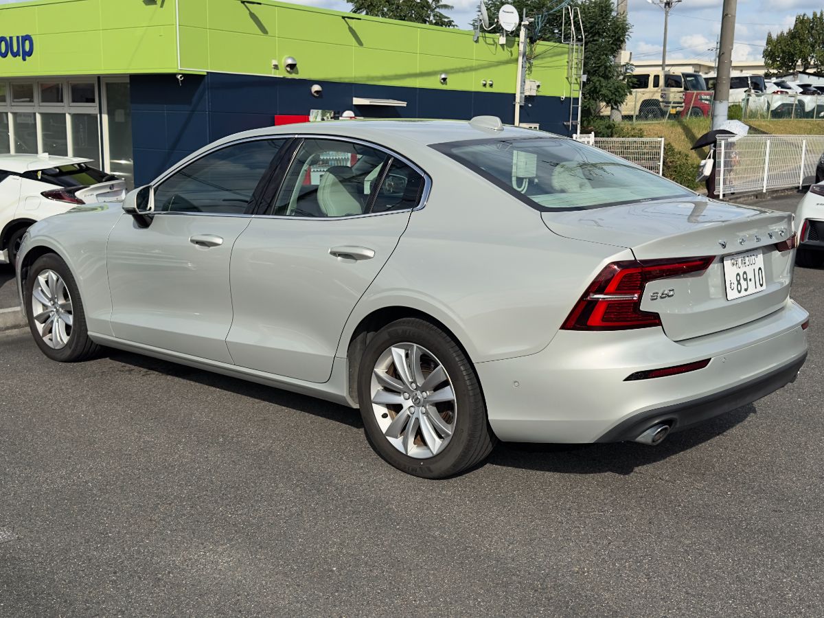 VOLVO S60 T4 - Thumbnail