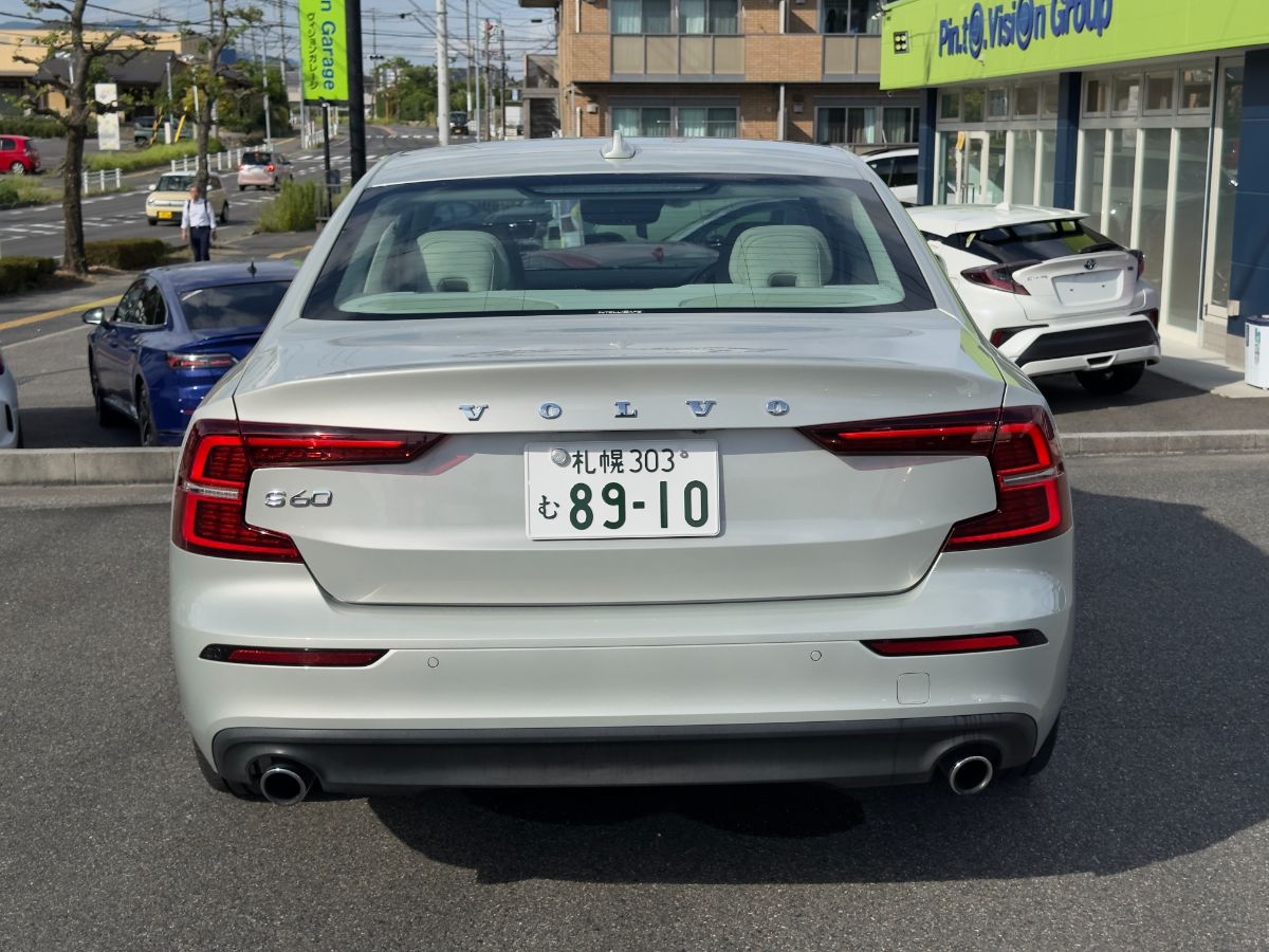 VOLVO S60 T4 - Thumbnail
