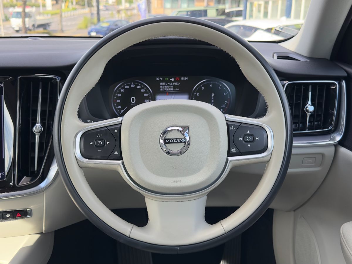 VOLVO S60 T4 - Thumbnail