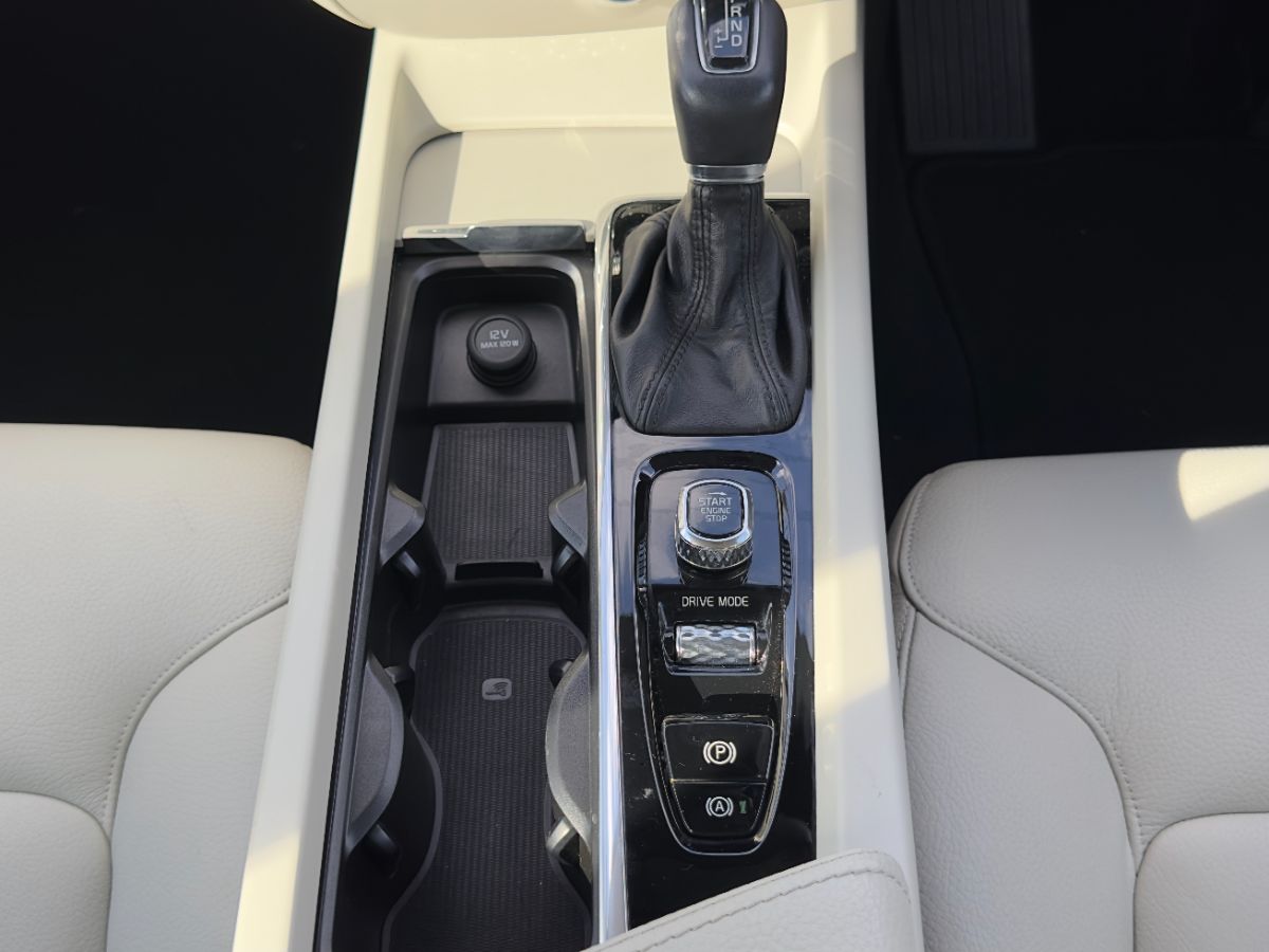 VOLVO S60 T4 - Thumbnail
