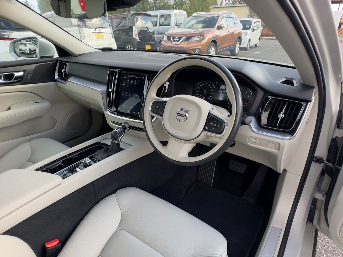 VOLVO S60 T4 - Thumbnail
