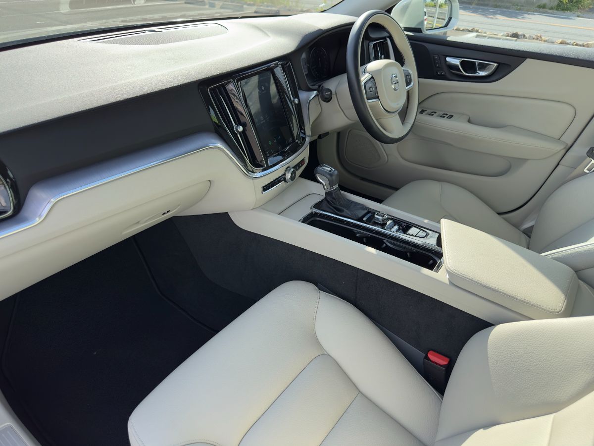 VOLVO S60 T4 - Thumbnail