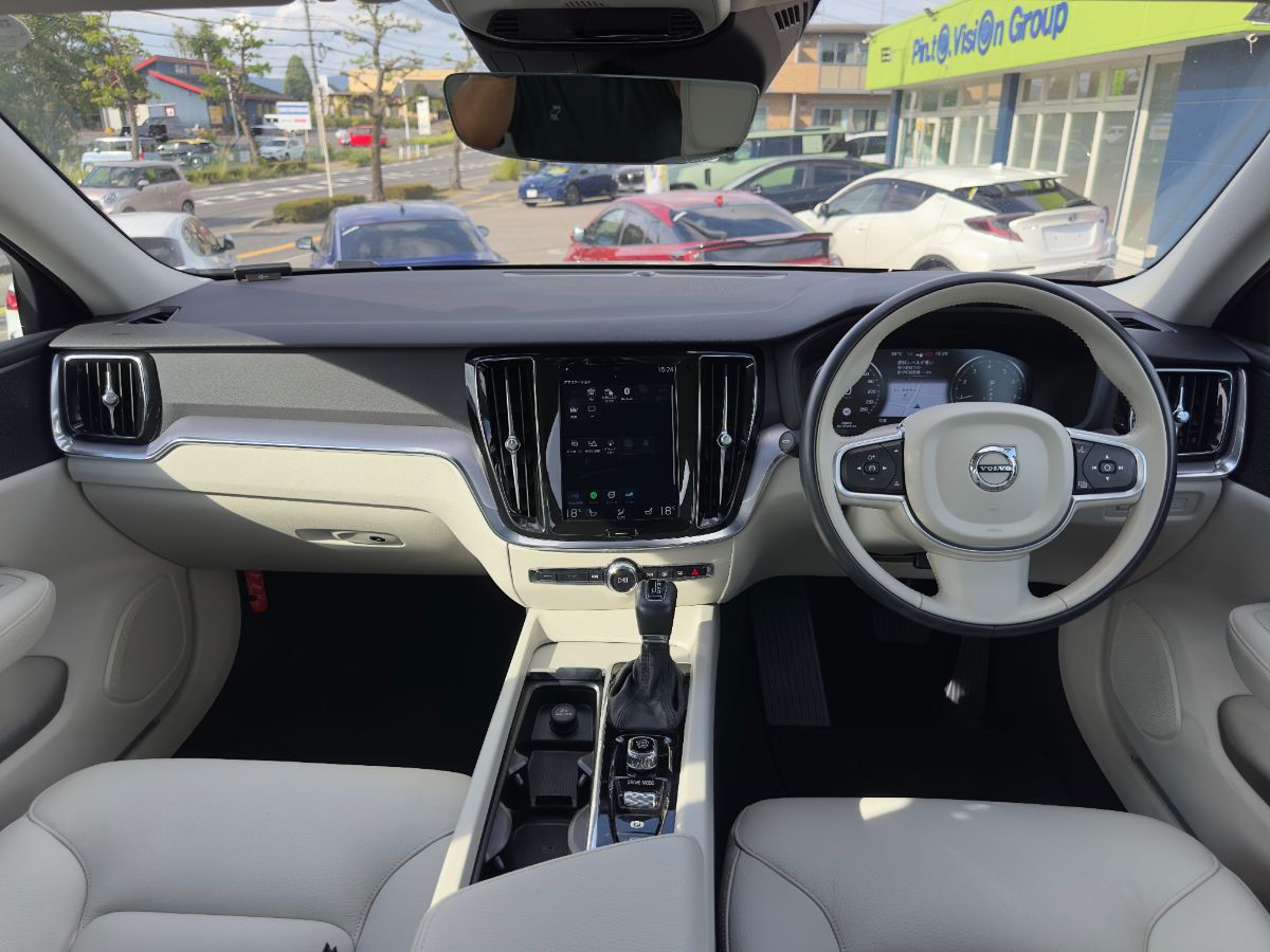 VOLVO S60 T4 - Thumbnail