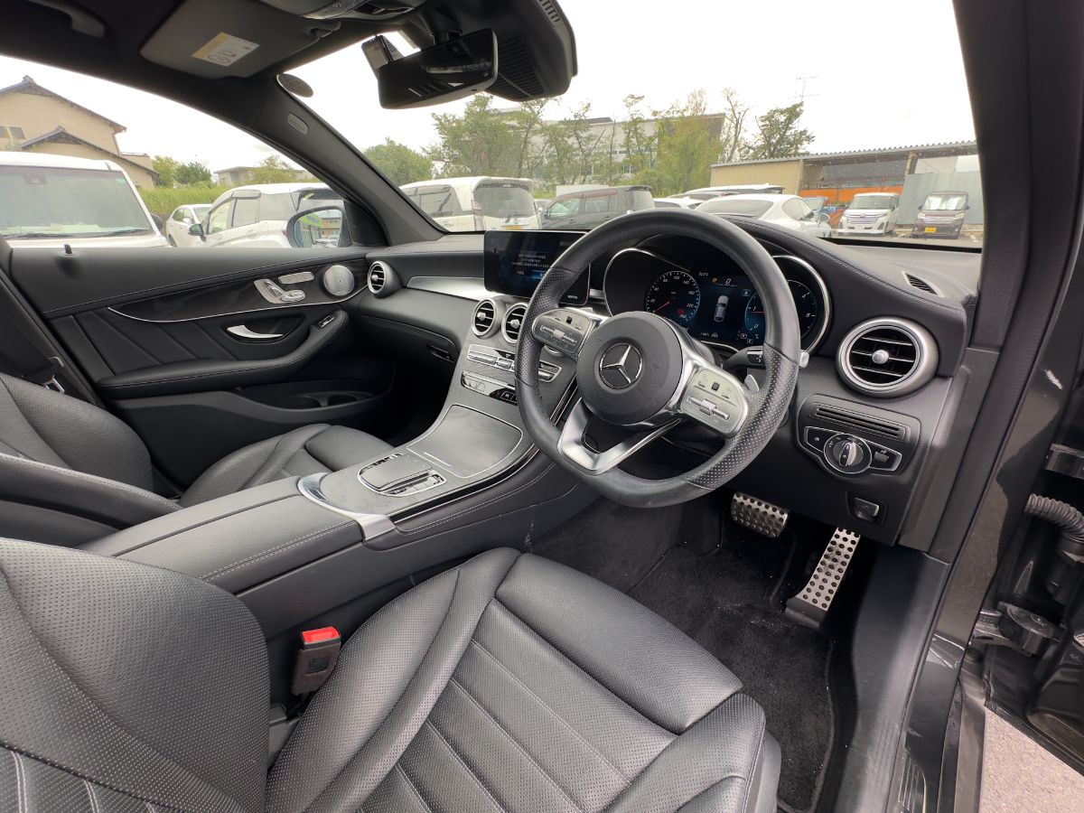 GLC 220d AMG LINE - Thumbnail