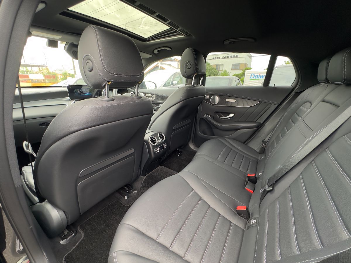 GLC 220d AMG LINE - Thumbnail