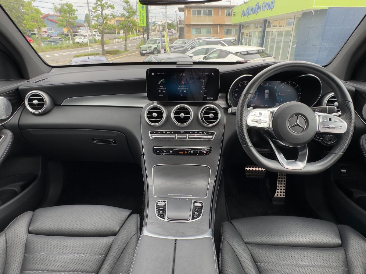 GLC 220d AMG LINE - Thumbnail