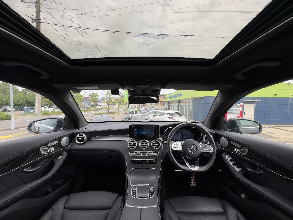 GLC 220d AMG LINE - Thumbnail