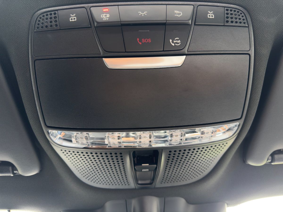 GLC 220d AMG LINE - Thumbnail