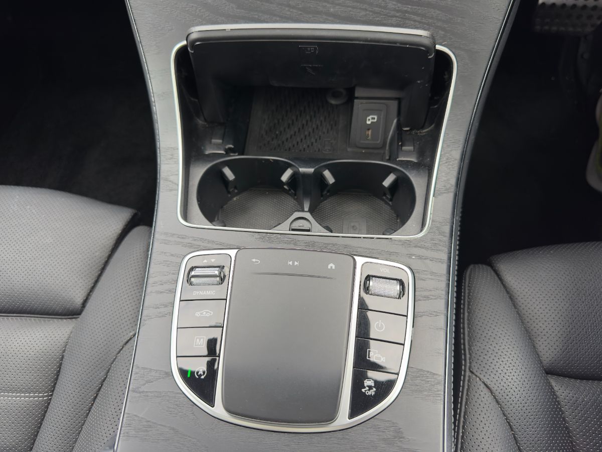 GLC 220d AMG LINE - Thumbnail