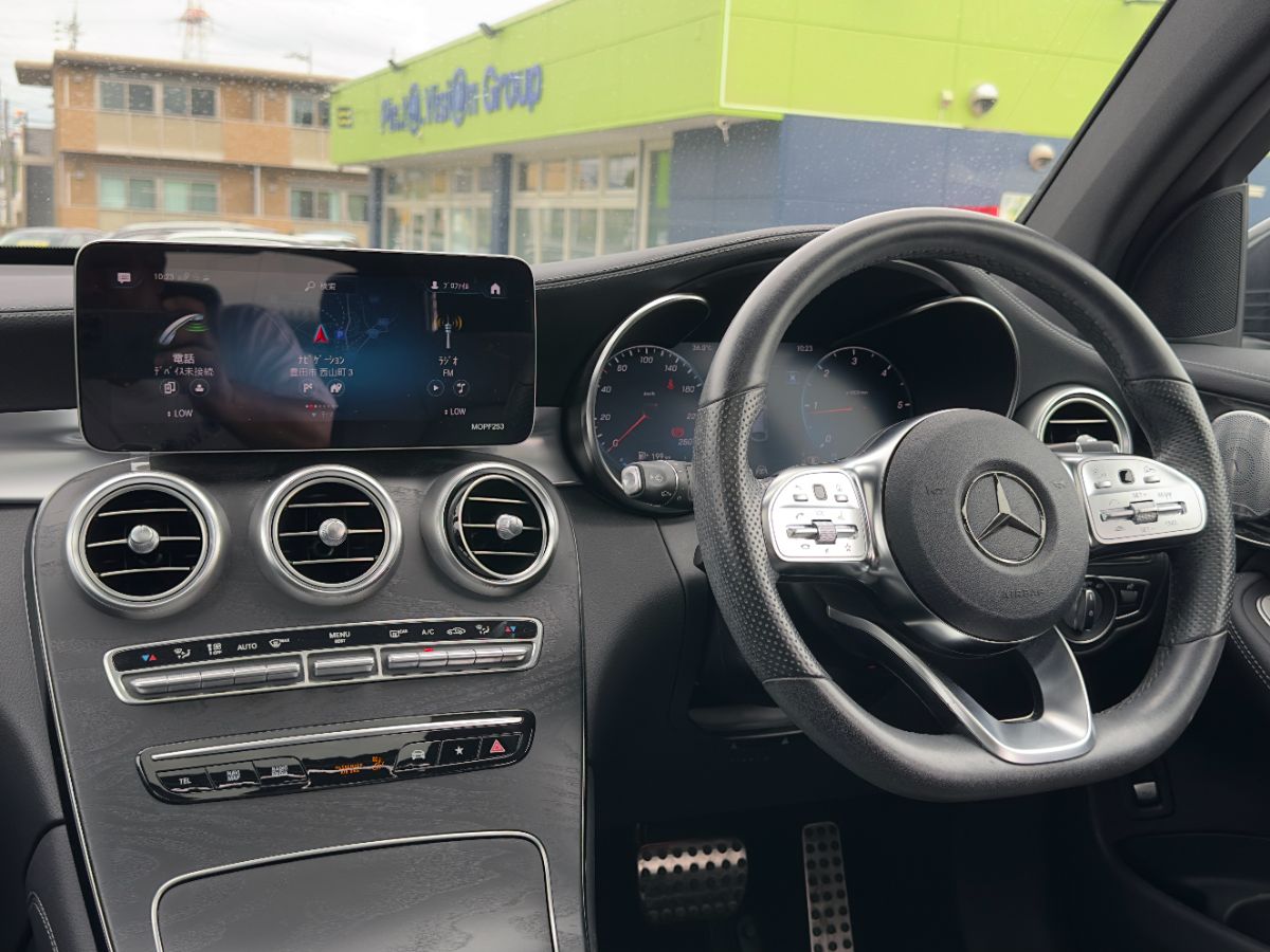 GLC 220d AMG LINE - Thumbnail
