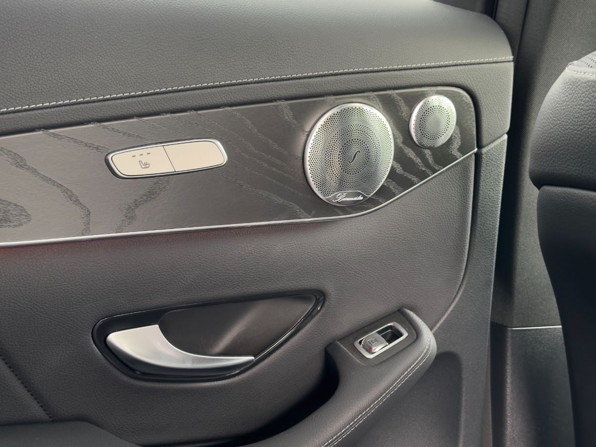 GLC 220d AMG LINE - Thumbnail