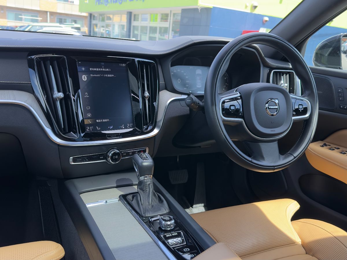 VOLVO T5 INSCRITION - Thumbnail