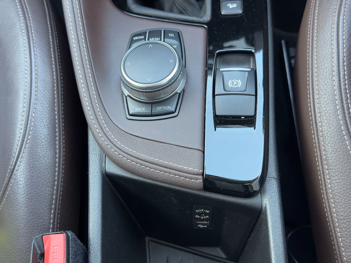 BMW X1 XDRIVE 18D - Thumbnail