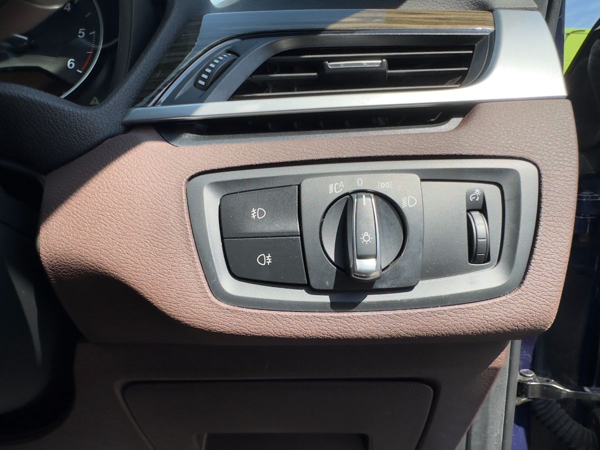 BMW X1 XDRIVE 18D - Thumbnail