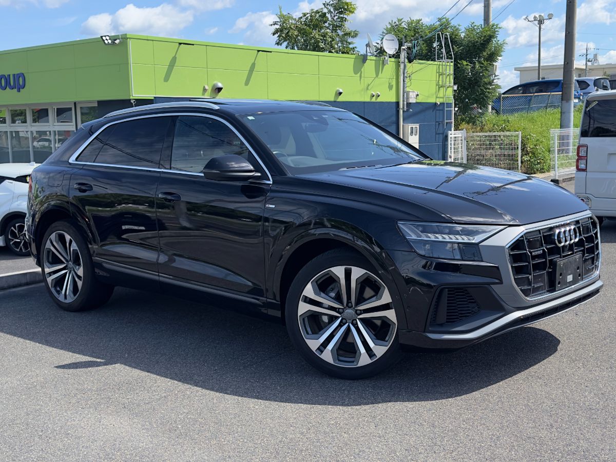 AUDI Q8 QUATTRO S LINE