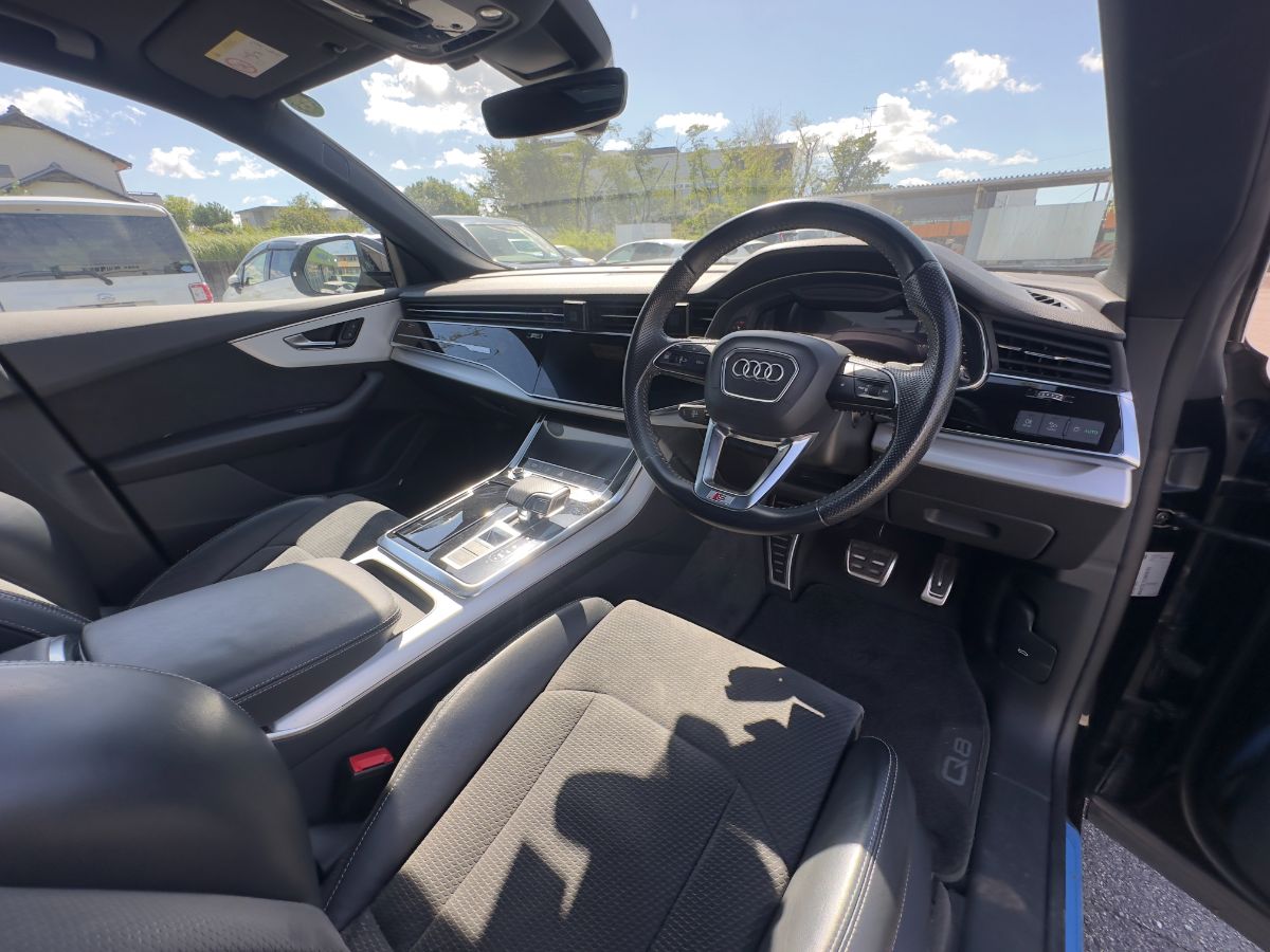 AUDI Q8 QUATTRO S LINE - Thumbnail