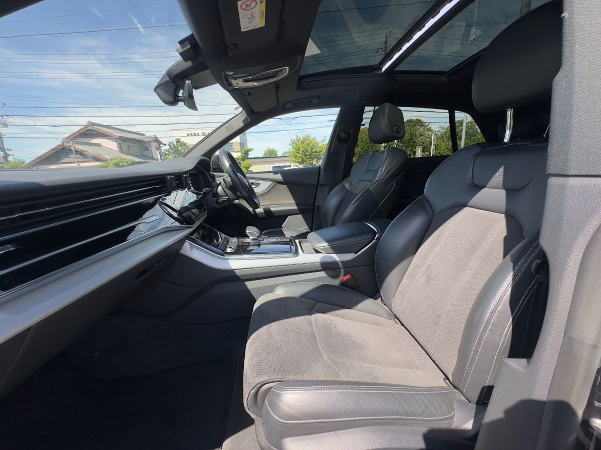AUDI Q8 QUATTRO S LINE - Thumbnail
