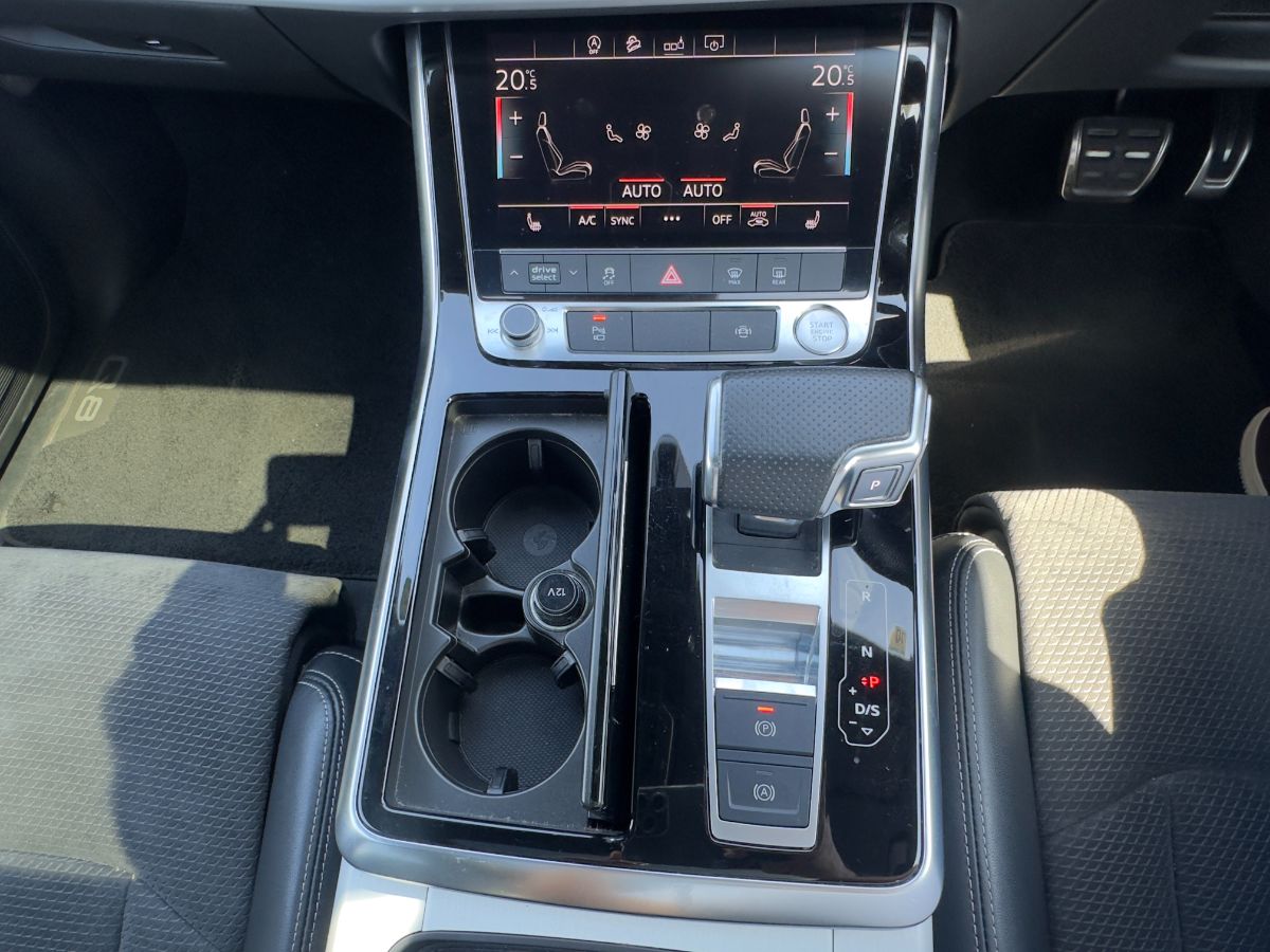 AUDI Q8 QUATTRO S LINE - Thumbnail