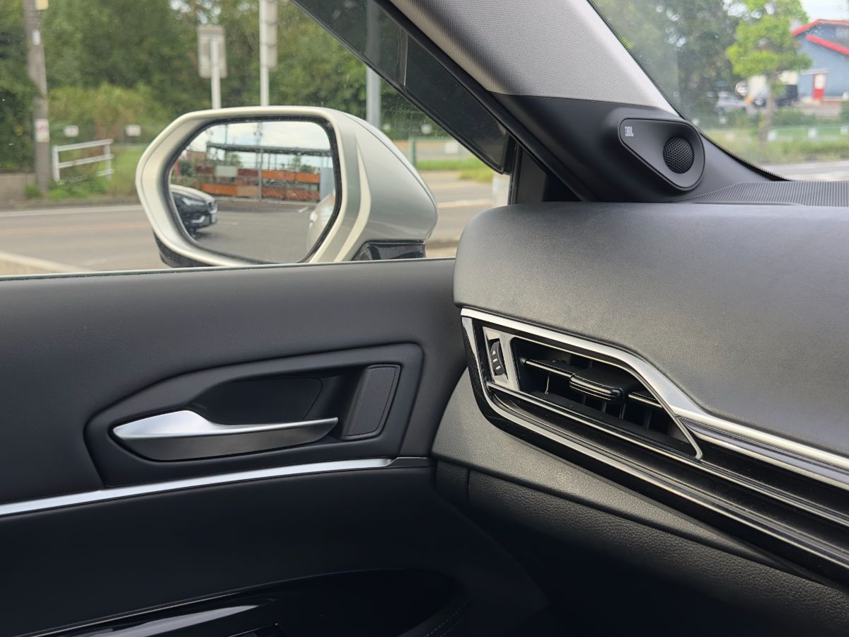 MIRAI Z EXECUTIVE PKG - Thumbnail