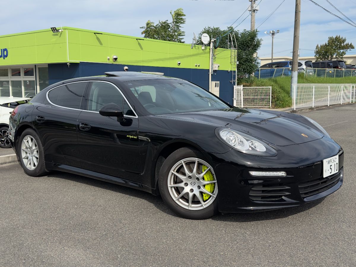 PORSCHE PANAMERA E-HYBRID