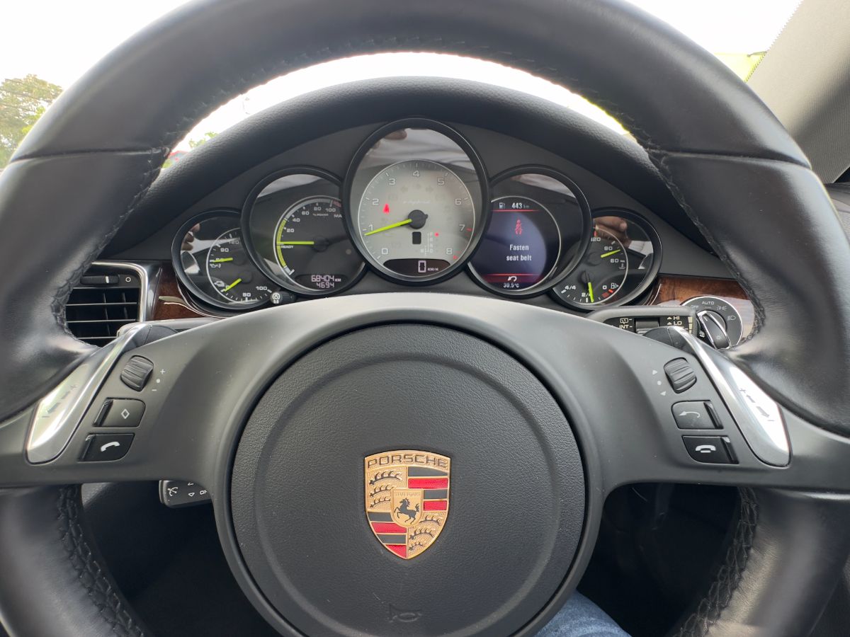 PORSCHE PANAMERA E-HYBRID - Thumbnail