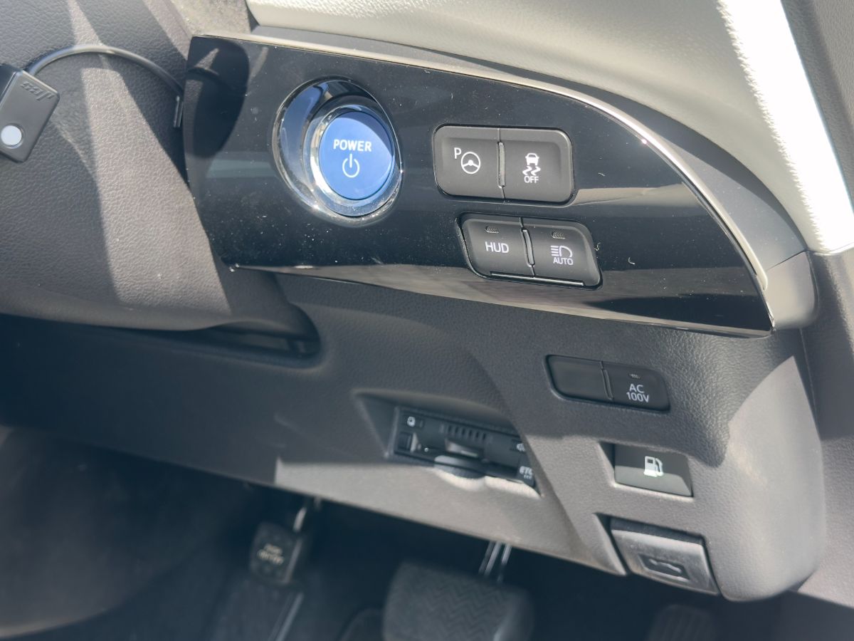 PRIUS A TOURING - Thumbnail