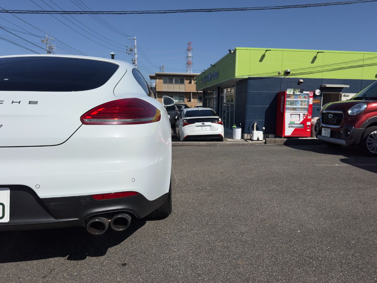 PORSCHE PANAMERA - Thumbnail