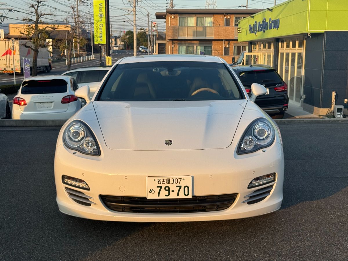 PORSCHE PANAMERA 4S