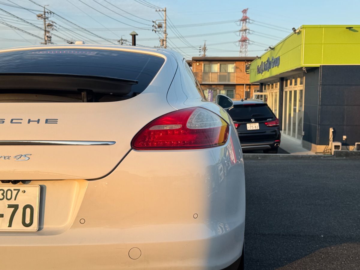 PORSCHE PANAMERA 4S