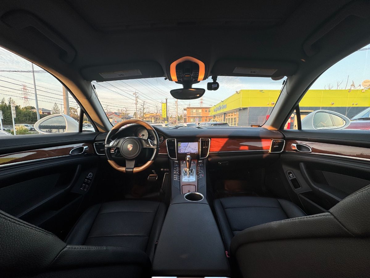 PORSCHE PANAMERA 4S