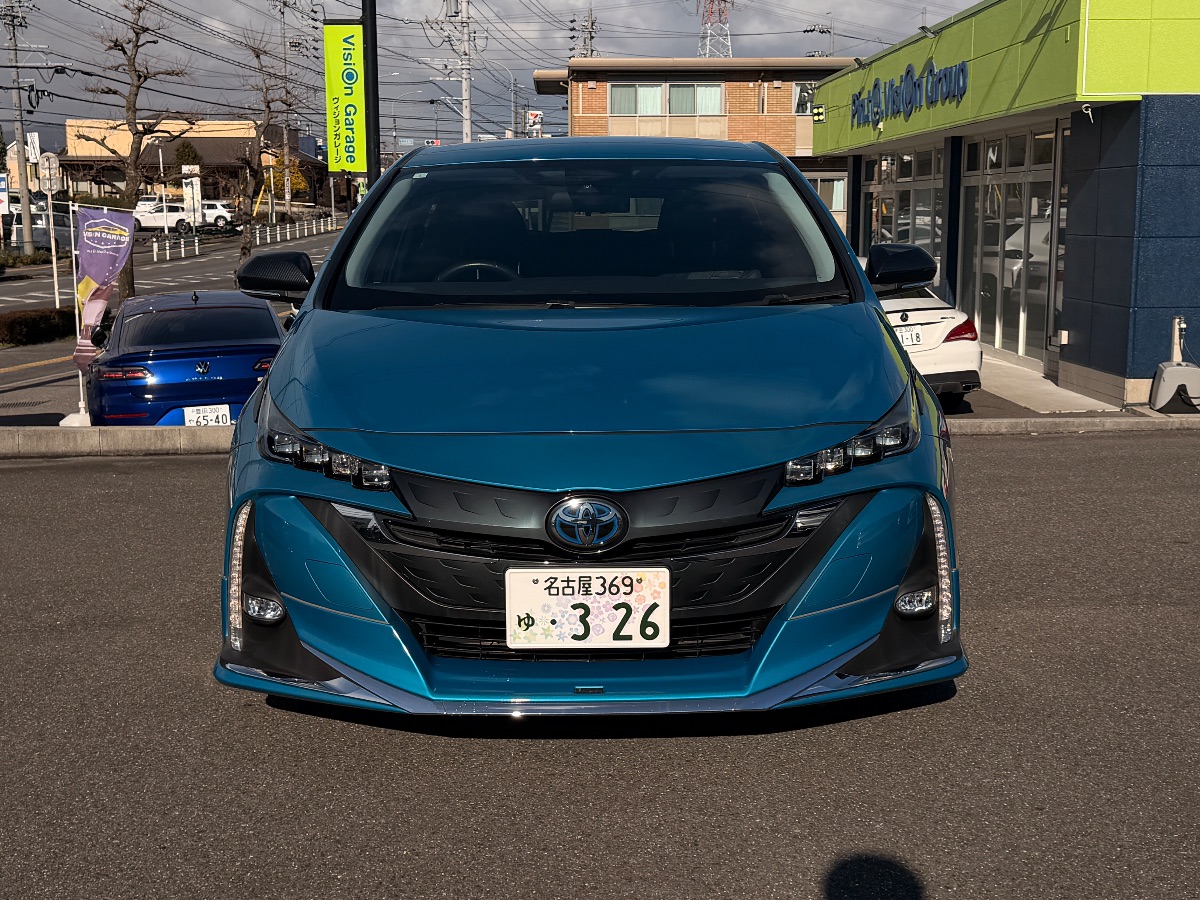 TOYOTA PRIUS PHV