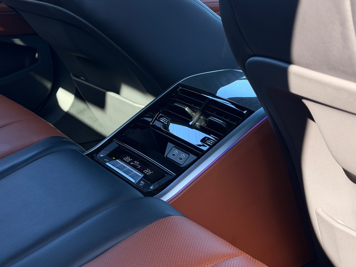 BMW 840i GRAND COUPE